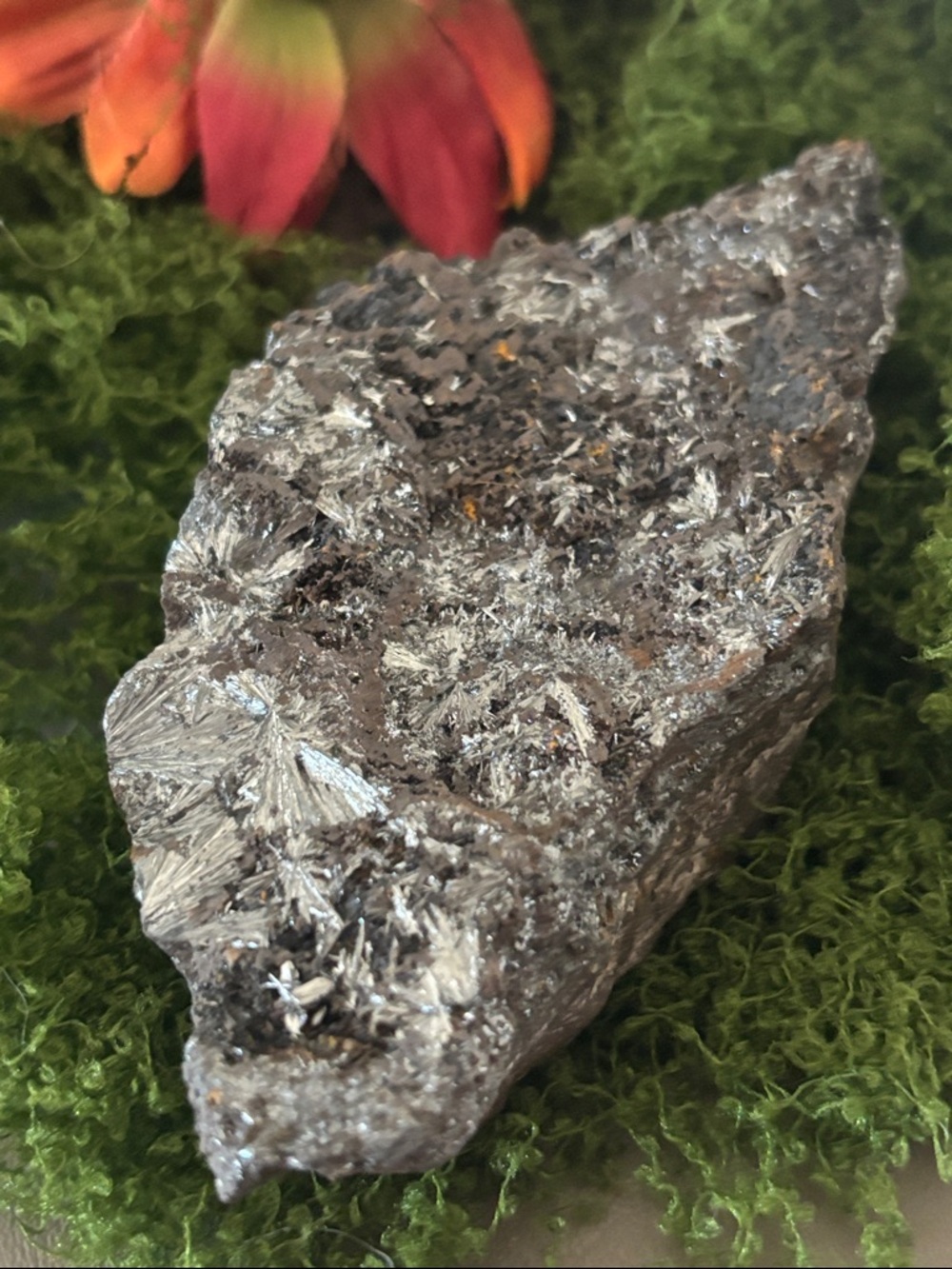 Pyrolusite raw specimen